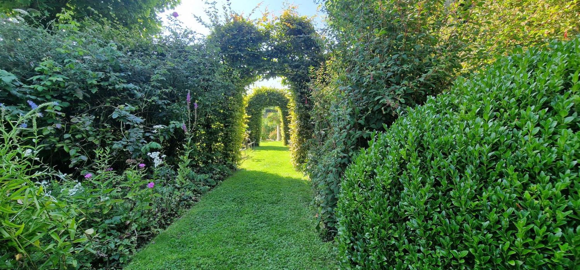 Charmant Logement Dans Un Ecrin De Verdure Le Manoir  Zewnętrze zdjęcie